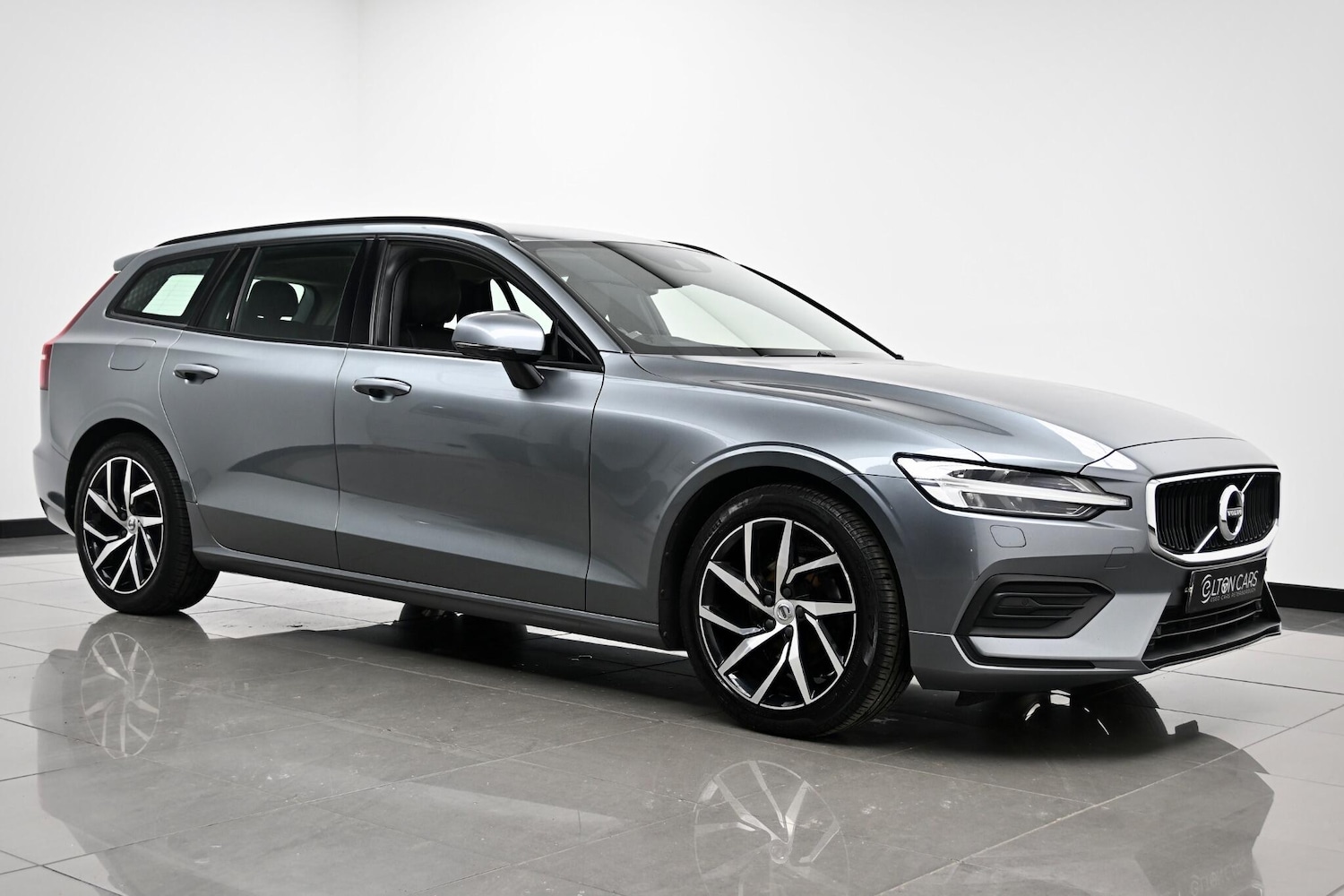 Used Volvo V60 2019 for sale - 76645665: Photo 6