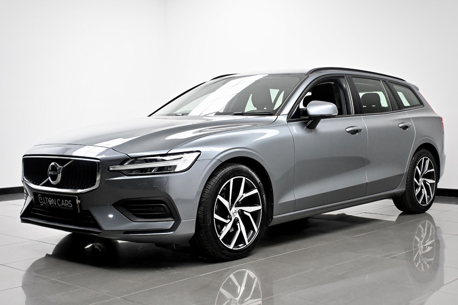 Used Volvo V60 2019 for sale - 76645665: Photo 7