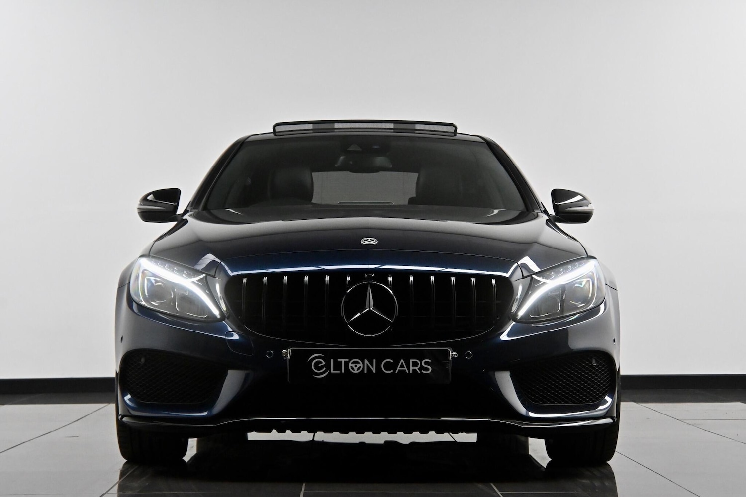 Used Mercedes-Benz C Class 2018 for sale - 77783782: Photo 3