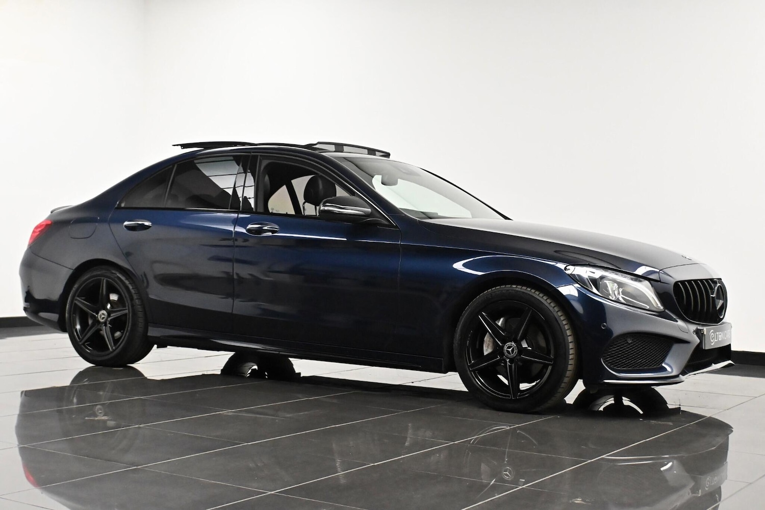 Used Mercedes-Benz C Class 2018 for sale - 77783782: Photo 8