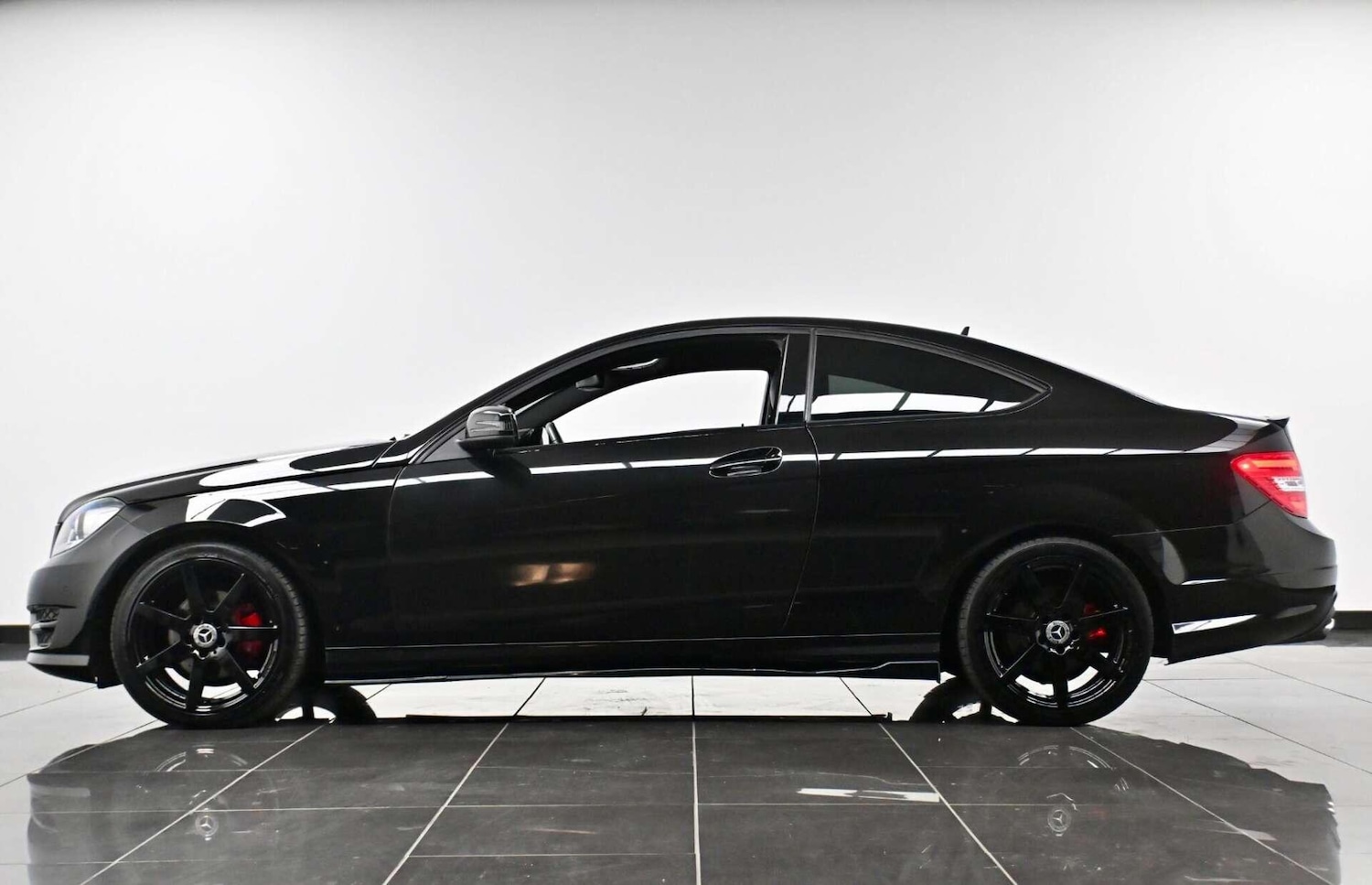 Used Mercedes-Benz C Class 2014 for sale - 77774462: Photo 5