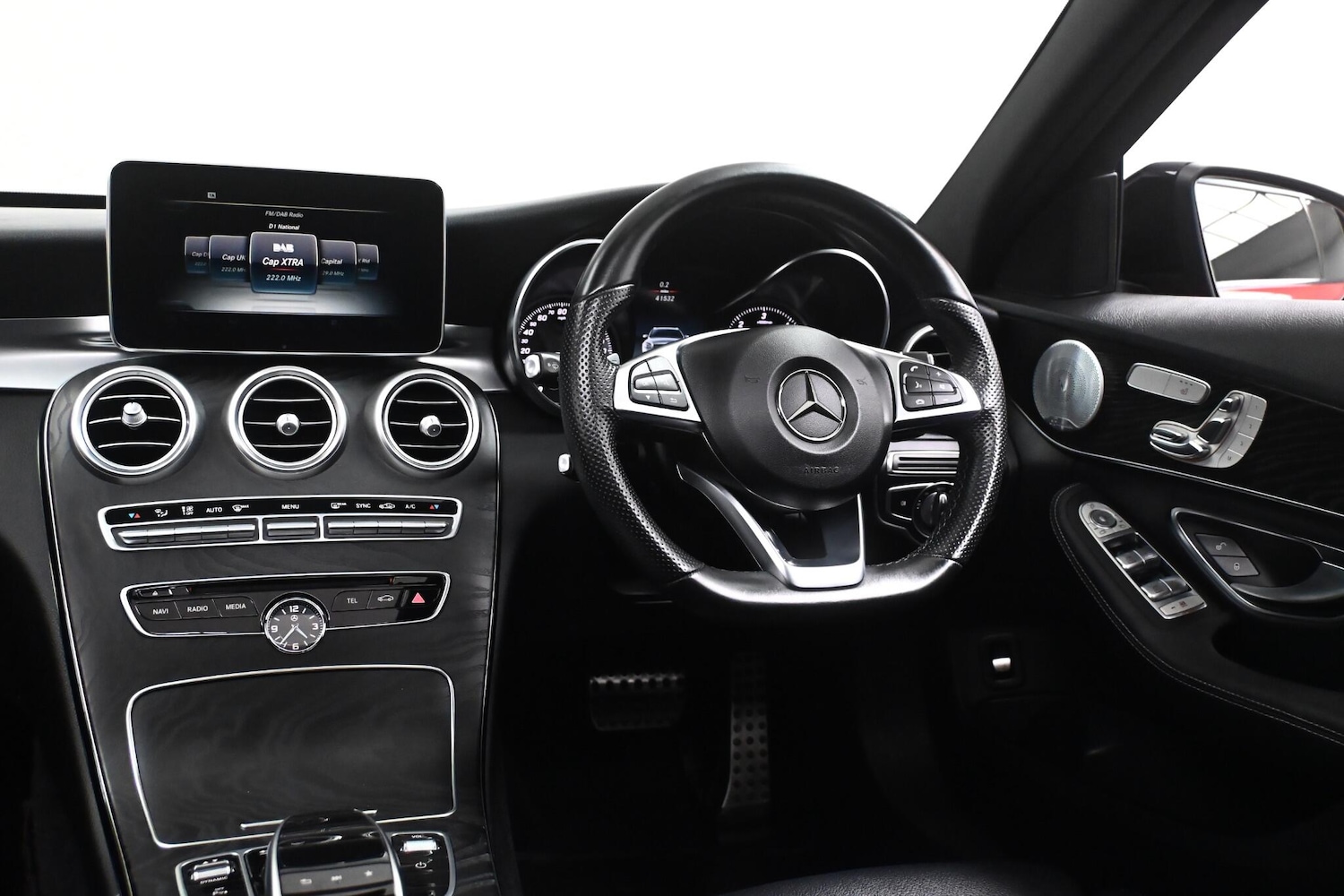 Used Mercedes-Benz C Class 2018 for sale - 76752719: Photo 26