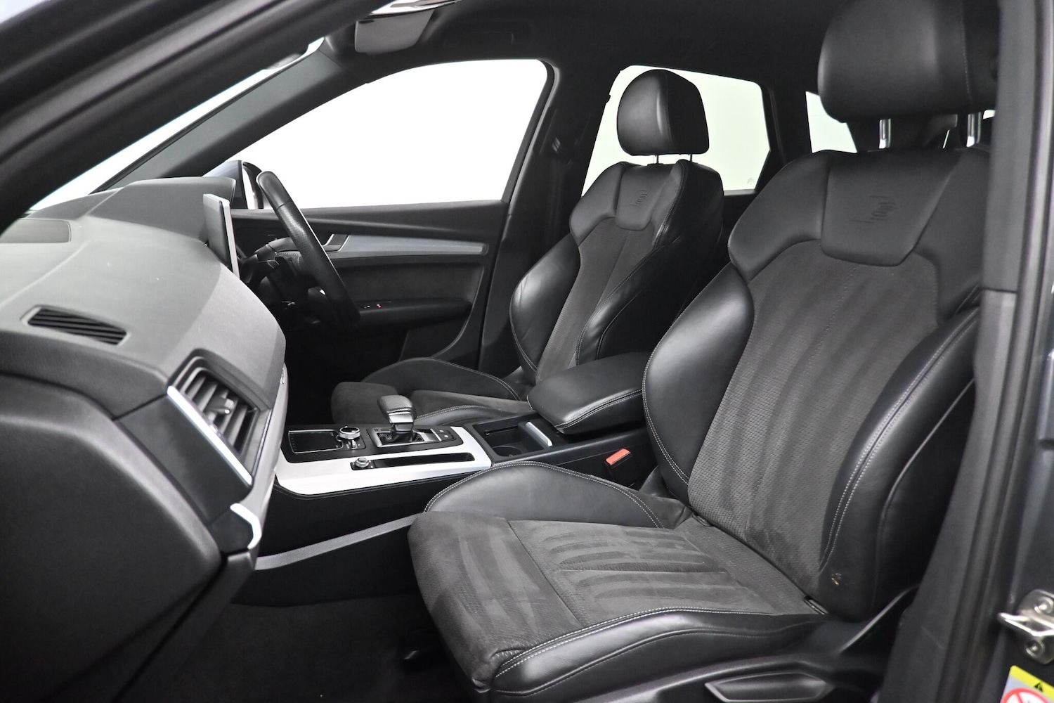 Used Audi Q5 2018 for sale - 76913406: Photo 10