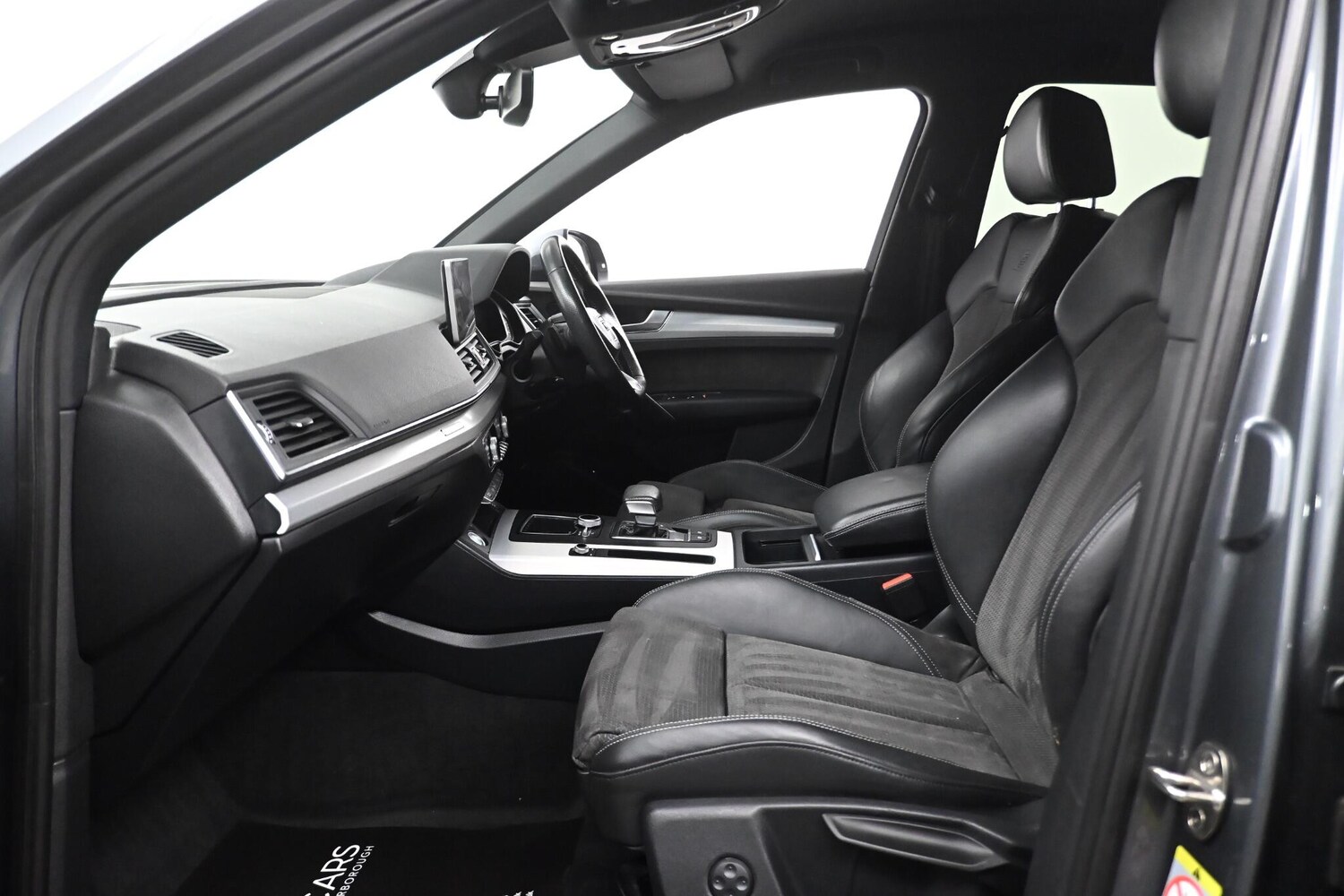 Used Audi Q5 2018 for sale - 76913406: Photo 33