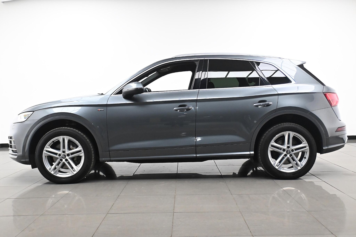 Used Audi Q5 2018 for sale - 76913406: Photo 5