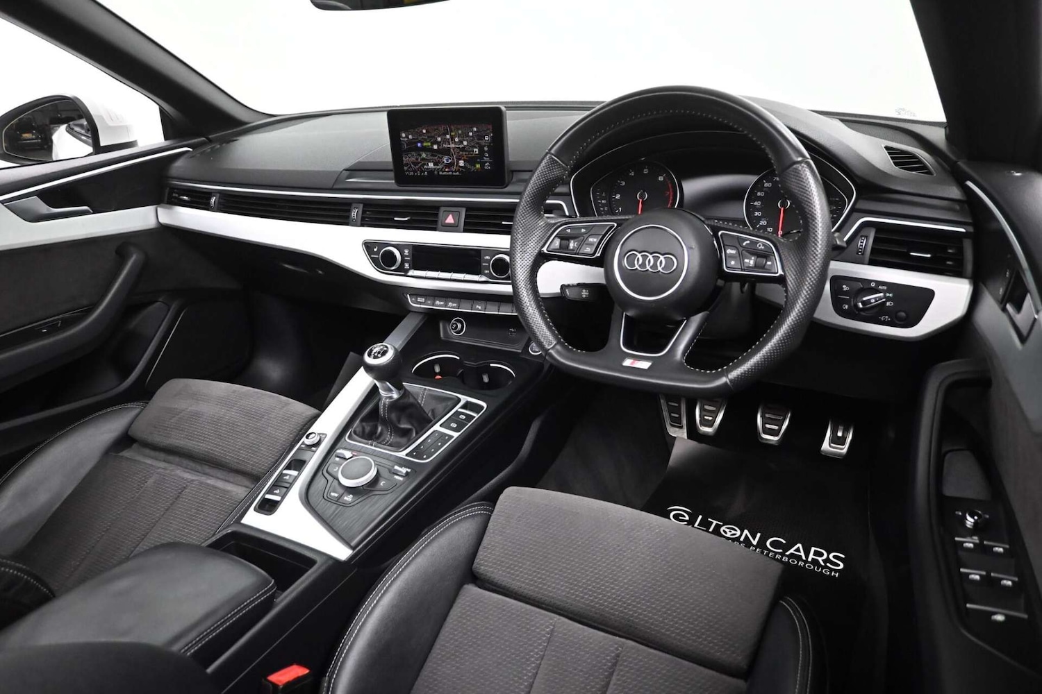 Used Audi A5 Cabriolet 2018 for sale - 77729105: Photo 15