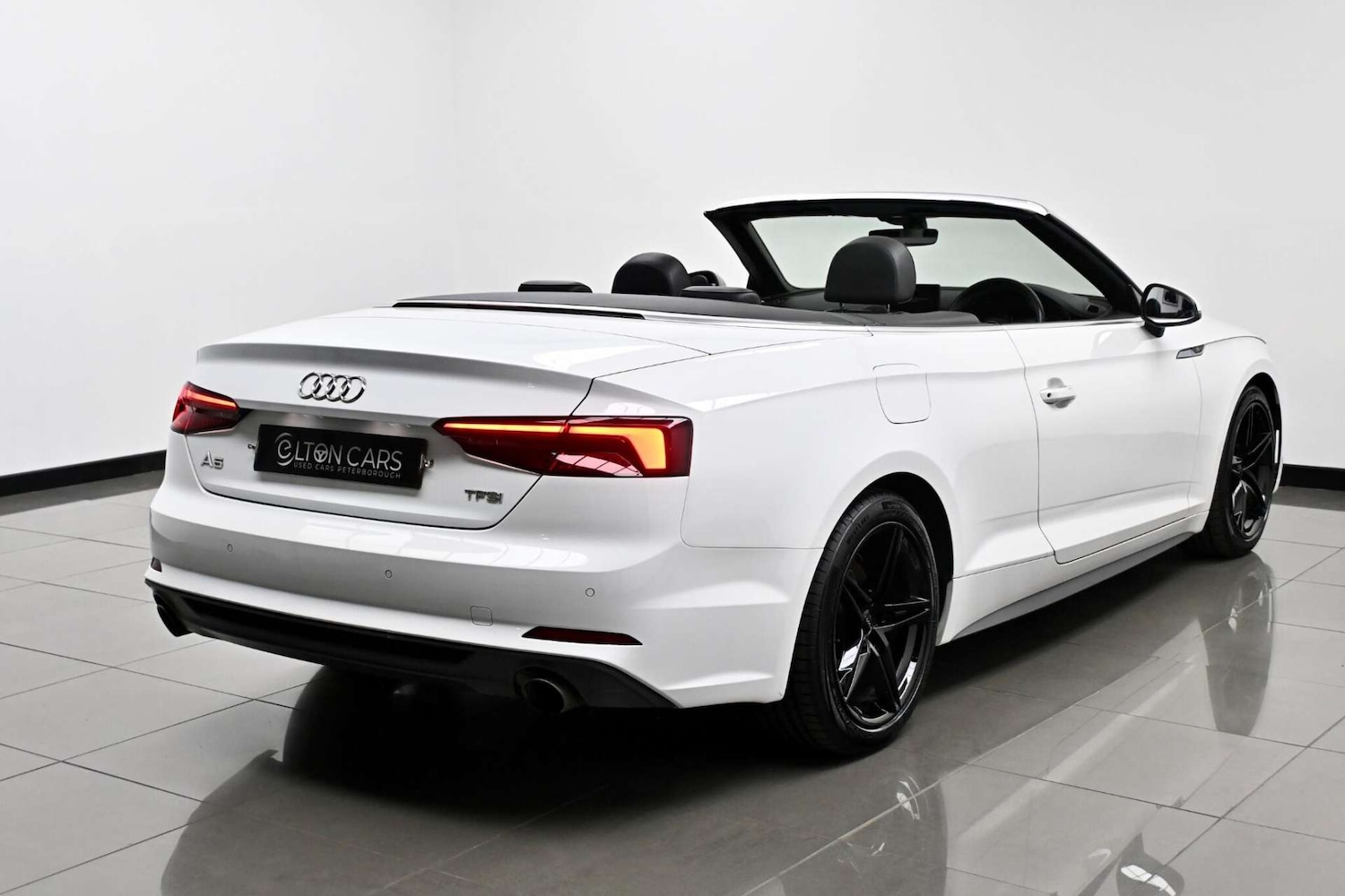 Used Audi A5 Cabriolet 2018 for sale - 77729105: Photo 28