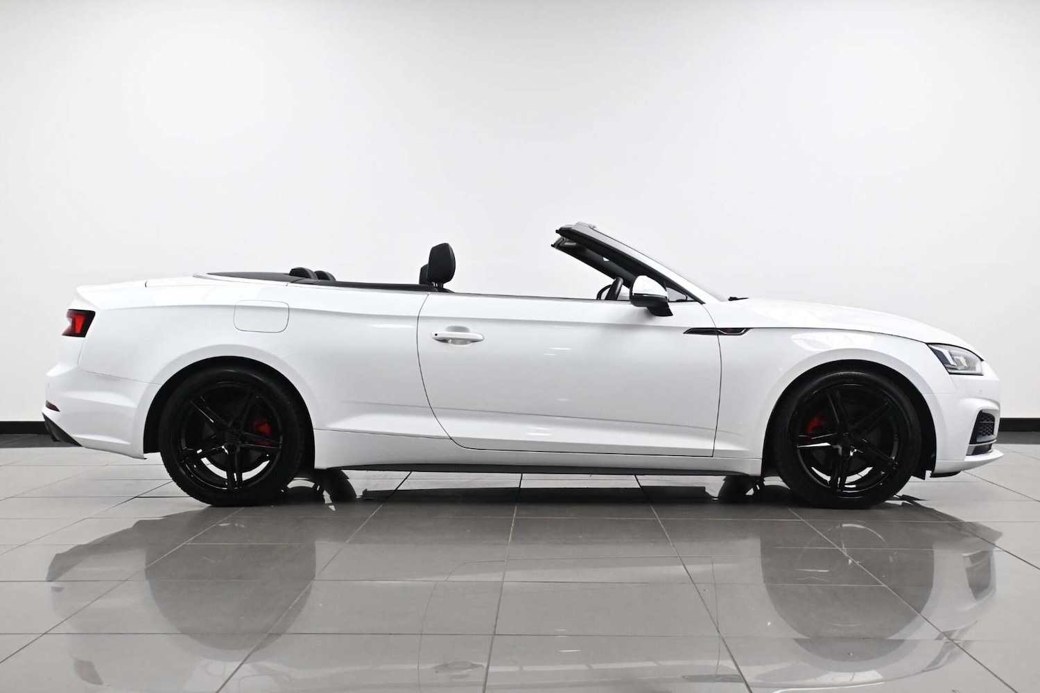 Used Audi A5 Cabriolet 2018 for sale - 77729105: Photo 4