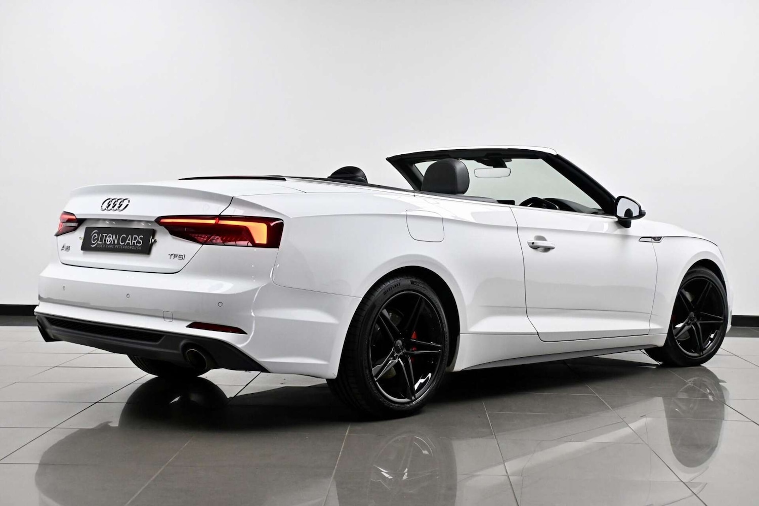 Used Audi A5 Cabriolet 2018 for sale - 77729105: Photo 8