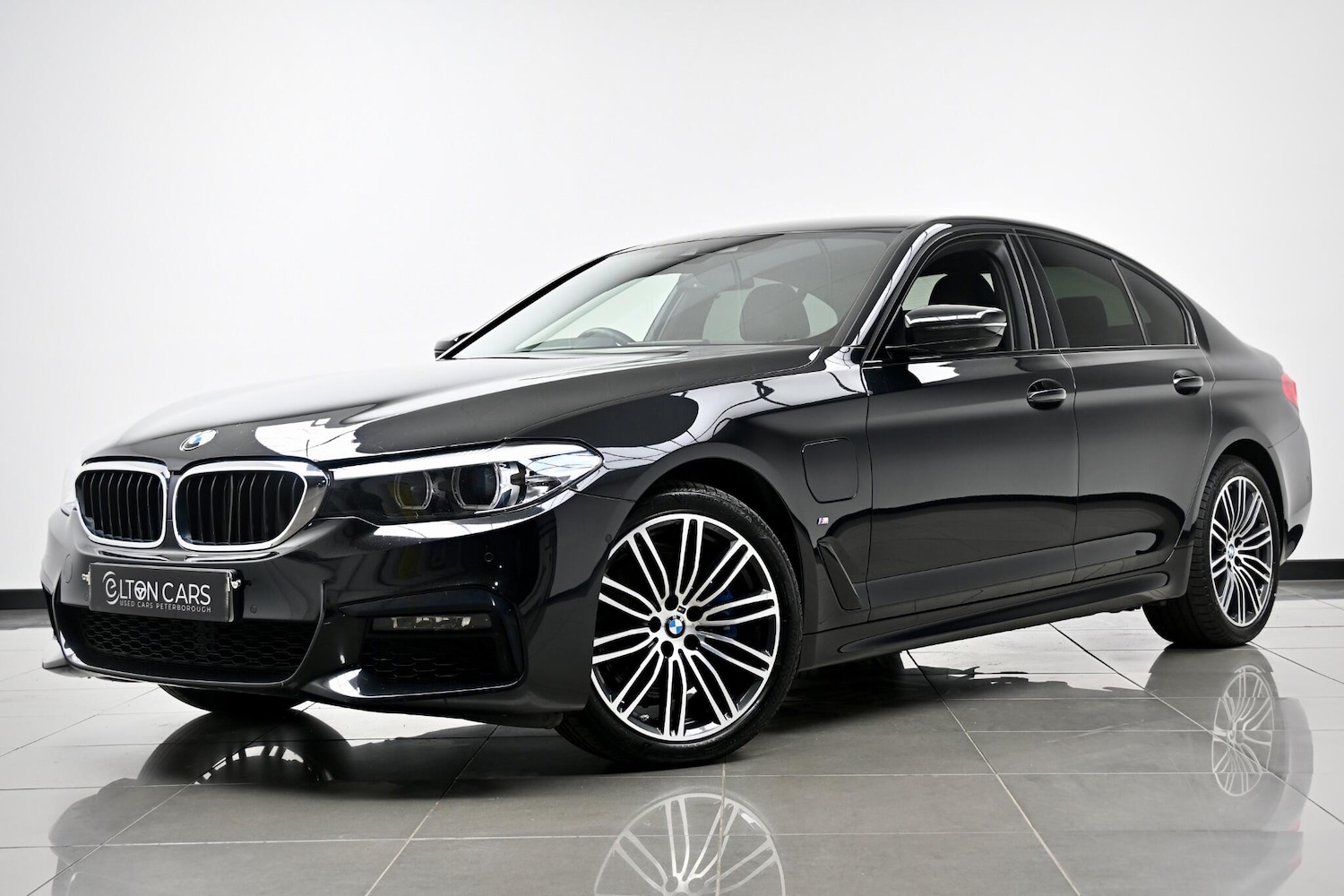 Used BMW 5 Series 2020 for sale - 76714258: Photo 2