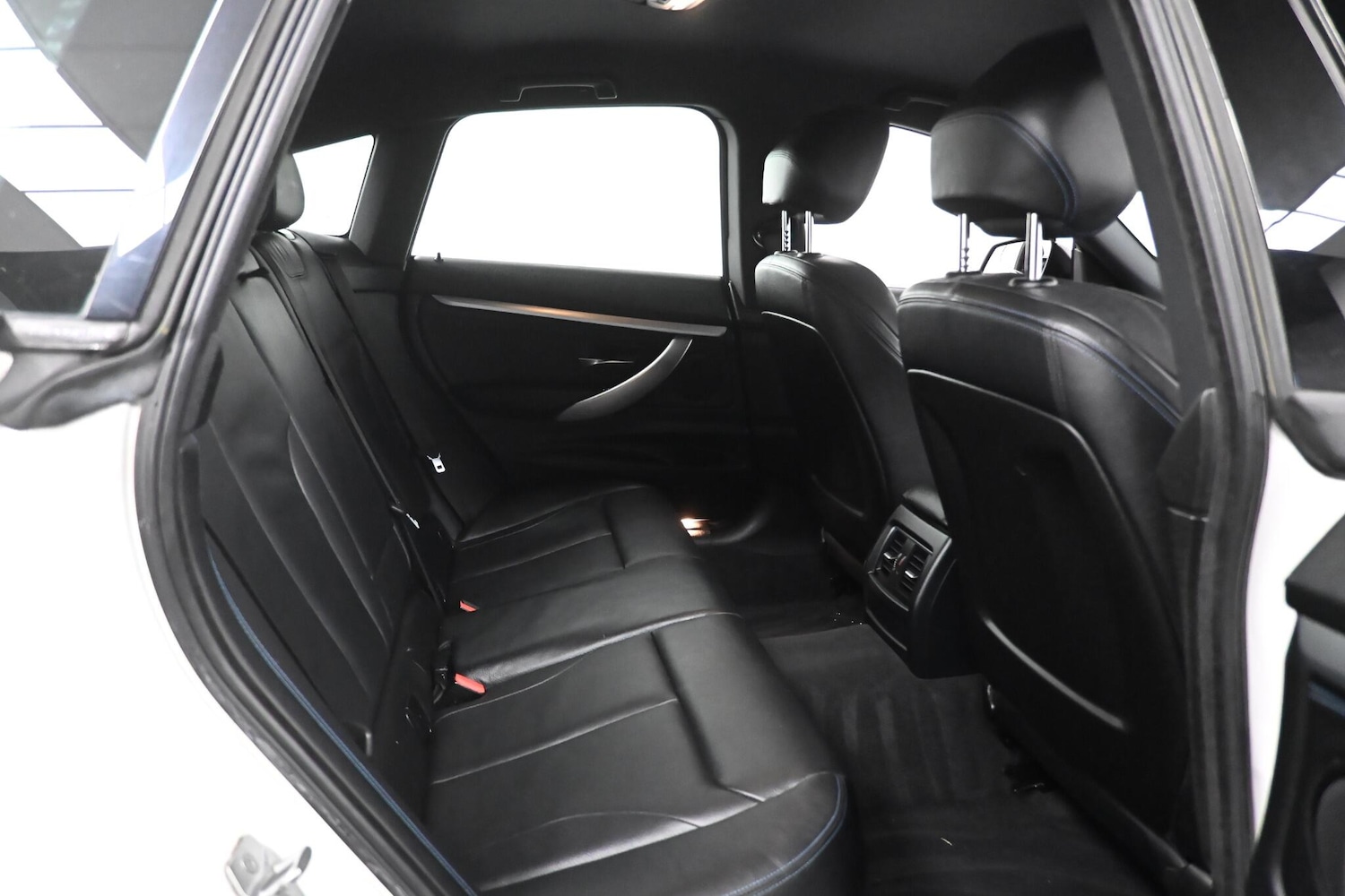 Used BMW 3 Series 2018 for sale - 78048010: Photo 17