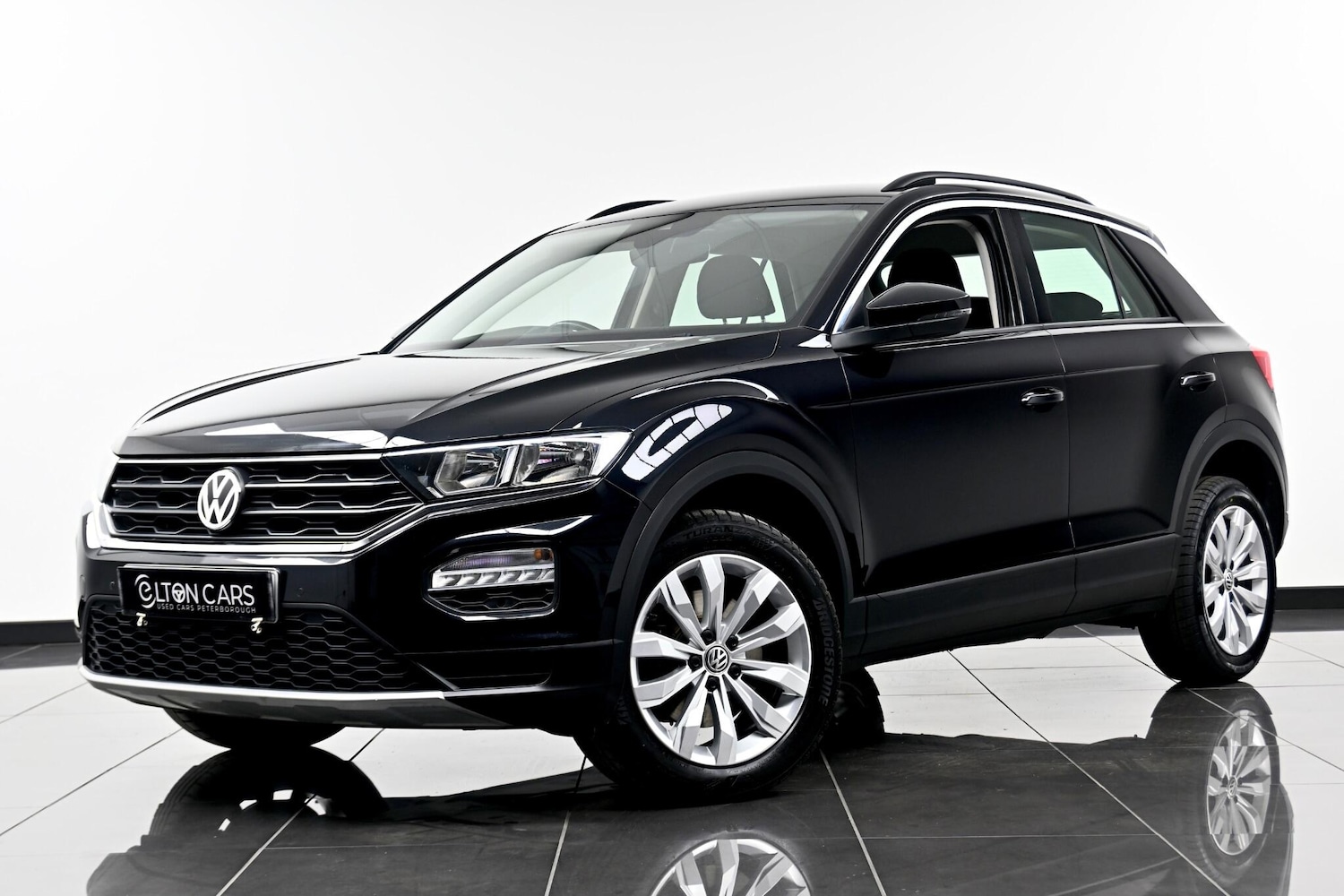 Used Volkswagen T-Roc 2019 for sale - 77097754: Photo 2