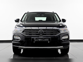 Used Volkswagen T-Roc 2019 for sale - 77097754: Photo