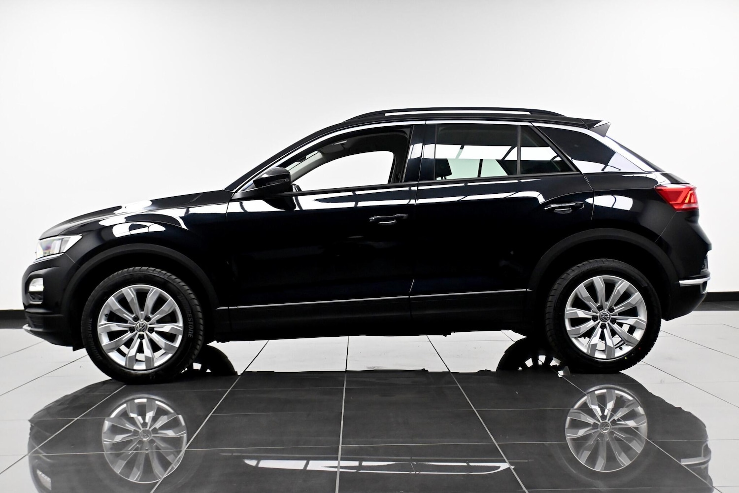 Used Volkswagen T-Roc 2019 for sale - 77097754: Photo 5