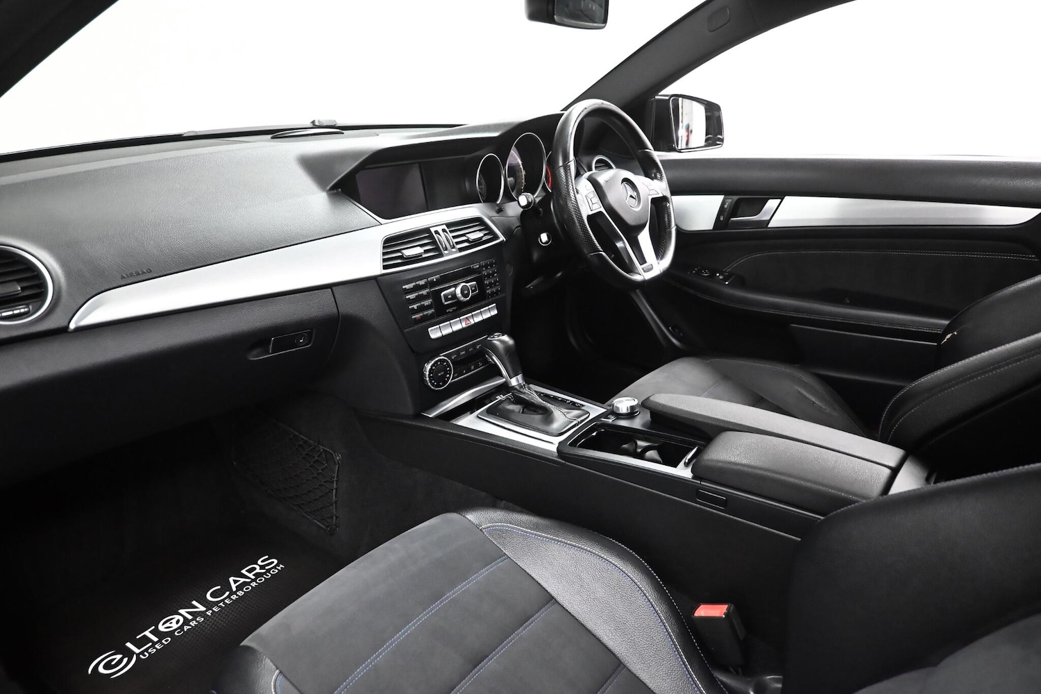Used Mercedes-Benz C-Class 2014 for sale - 76059894: Photo 17