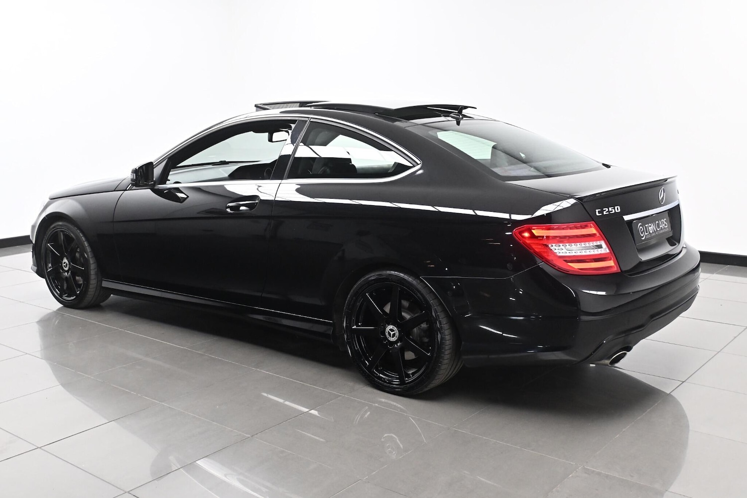 Used Mercedes-Benz C-Class 2014 for sale - 76059894: Photo 26
