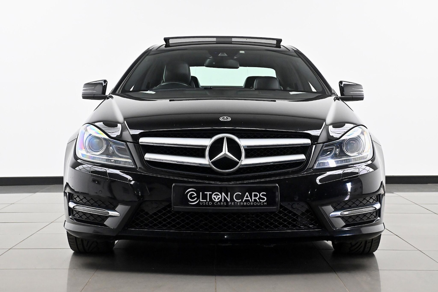 Used Mercedes-Benz C-Class 2014 for sale - 76059894: Photo 3