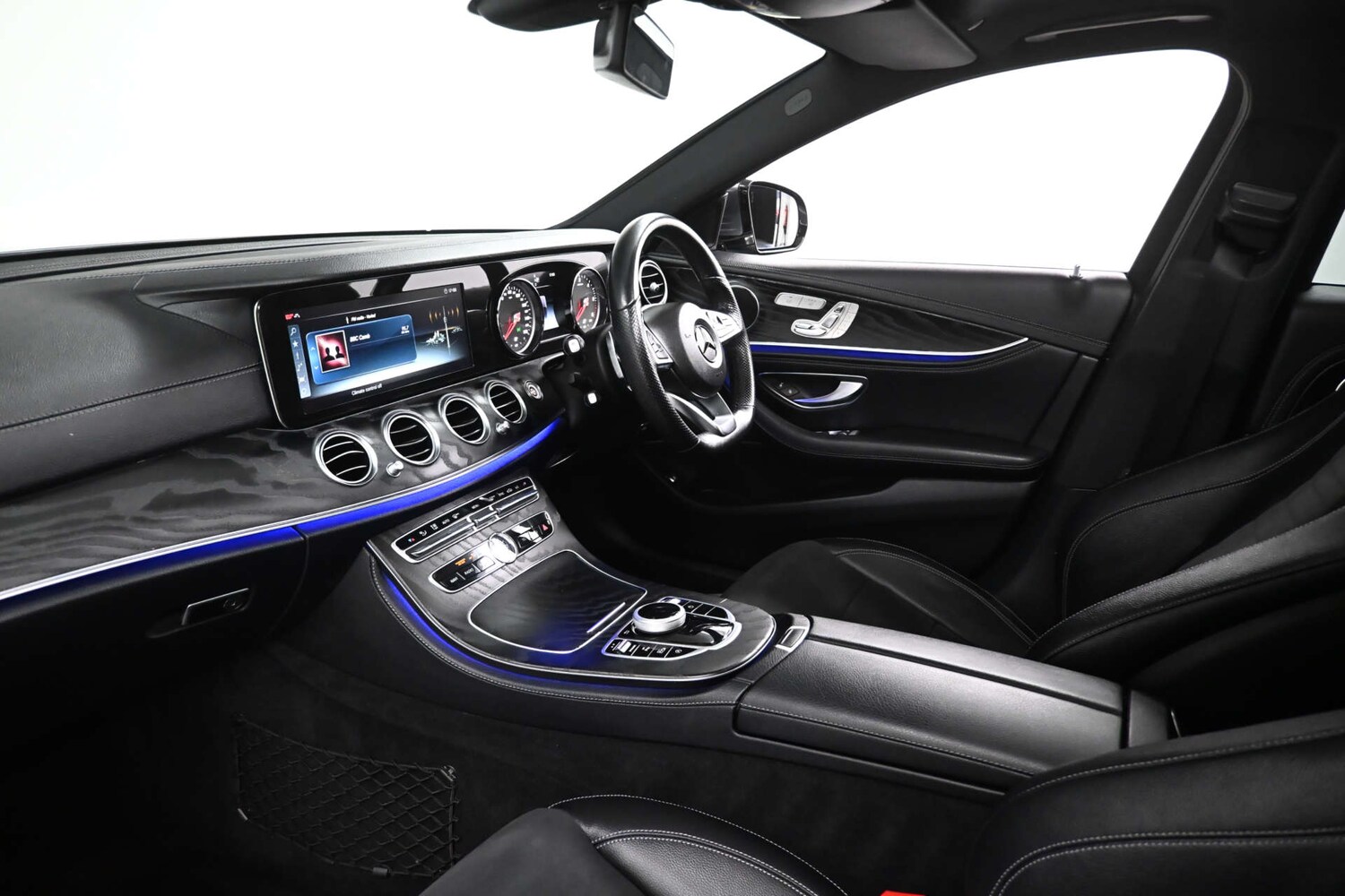 Used Mercedes-Benz E Class 2018 for sale - 77729096: Photo 31