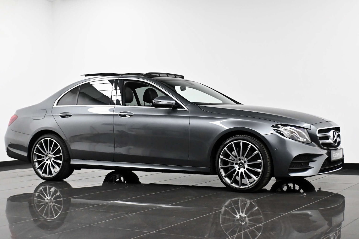 Used Mercedes-Benz E Class 2018 for sale - 77729096: Photo 6