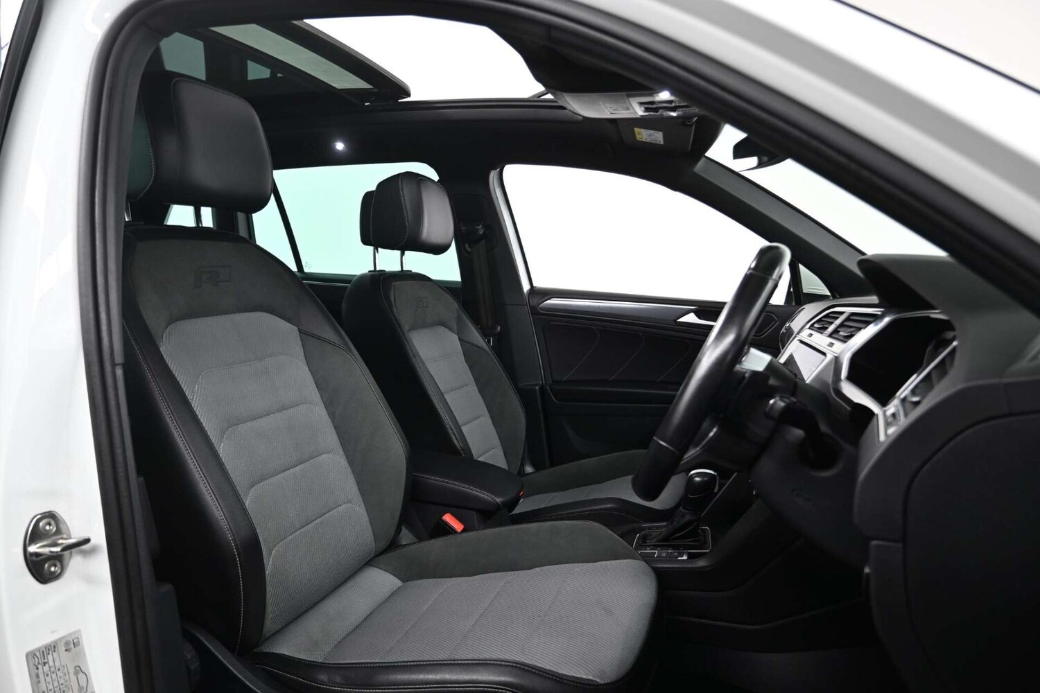 Used Volkswagen Tiguan 2020 for sale - 77729076: Photo 12