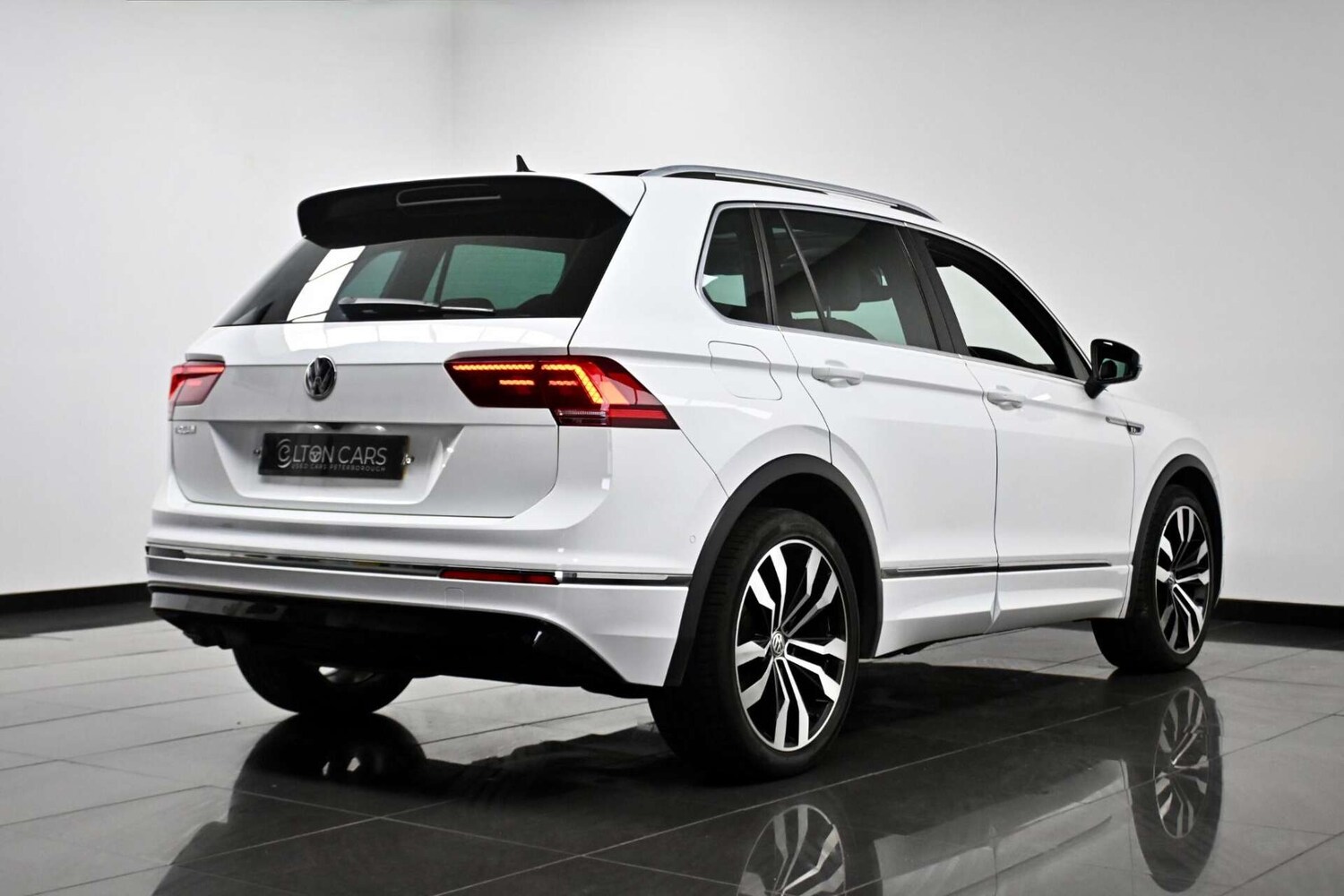 Used Volkswagen Tiguan 2020 for sale - 77729076: Photo 32