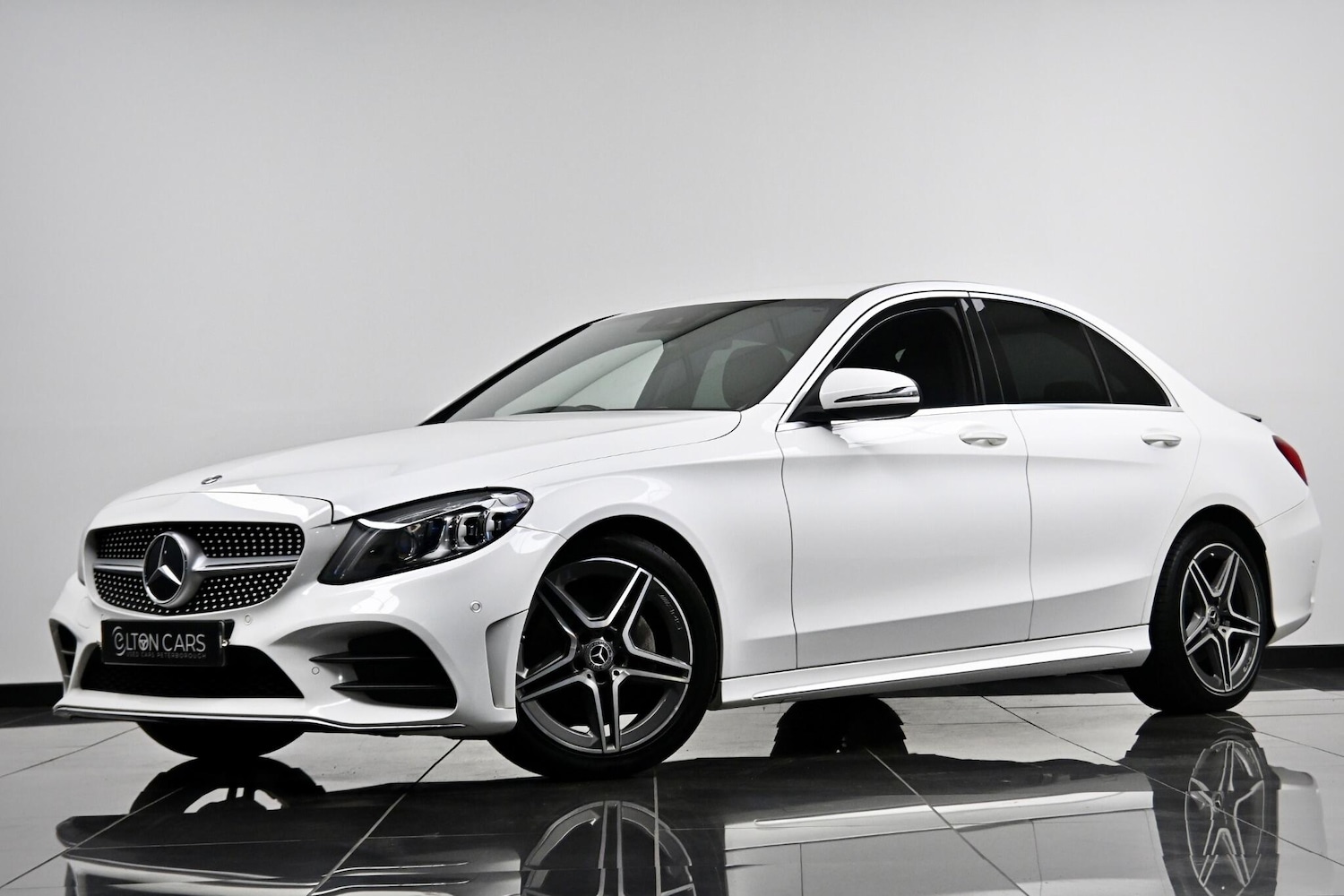 Used Mercedes-Benz C Class 2019 for sale - 77229704: Photo 2