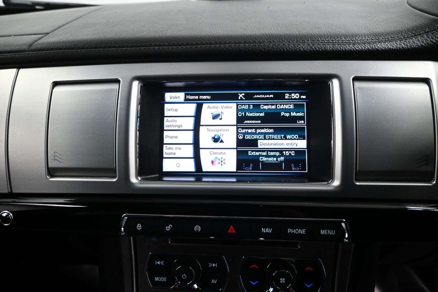 Used Jaguar XF 2015 for sale - 77729085: Photo 24