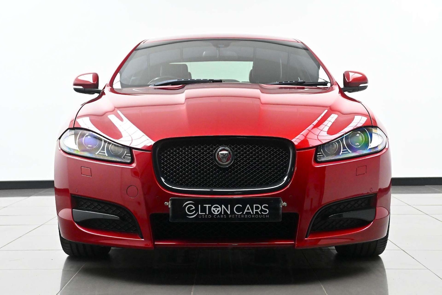 Used Jaguar XF 2015 for sale - 77729085: Photo 3