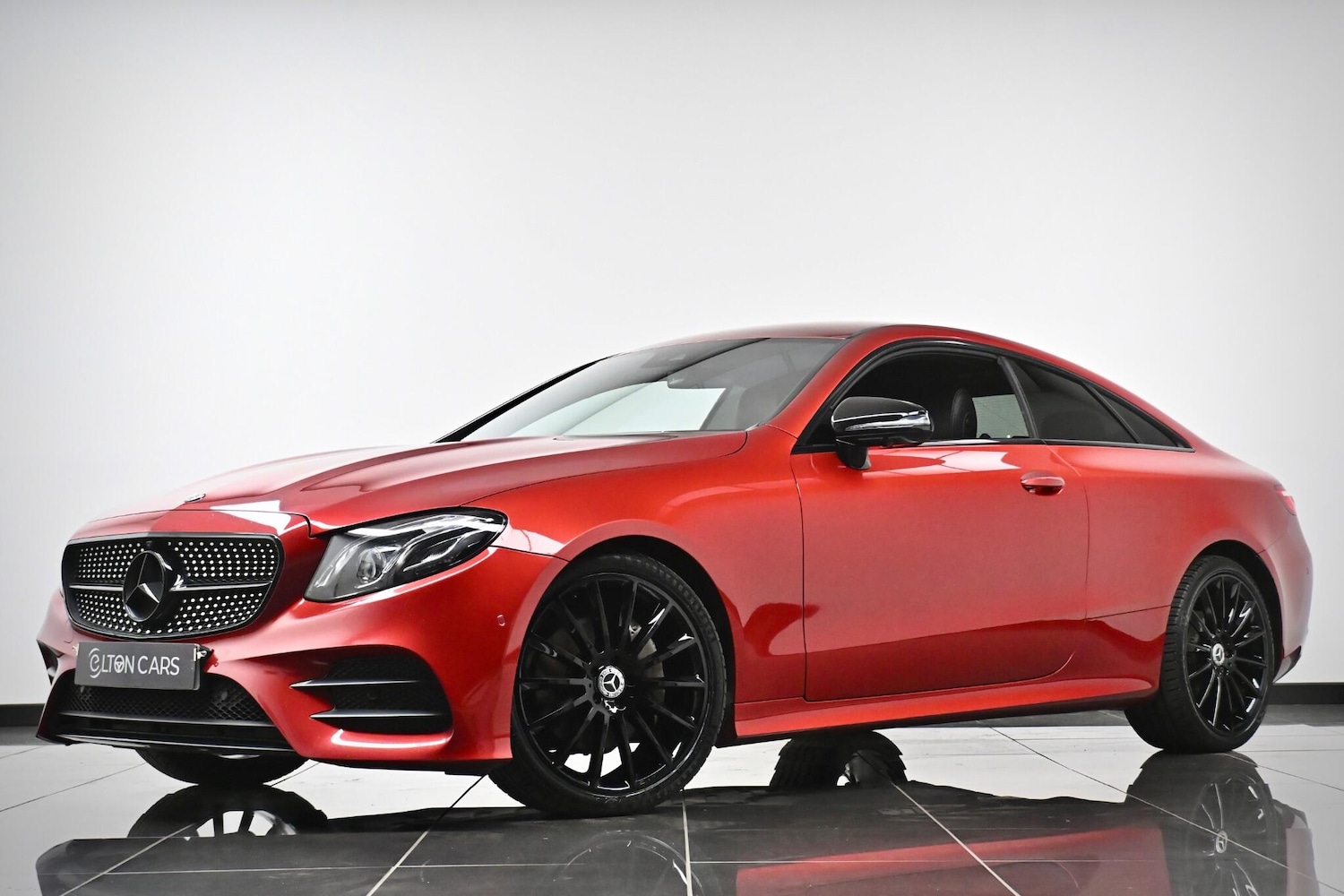 Used Mercedes-Benz E Class for sale - 77852728: Photo 2