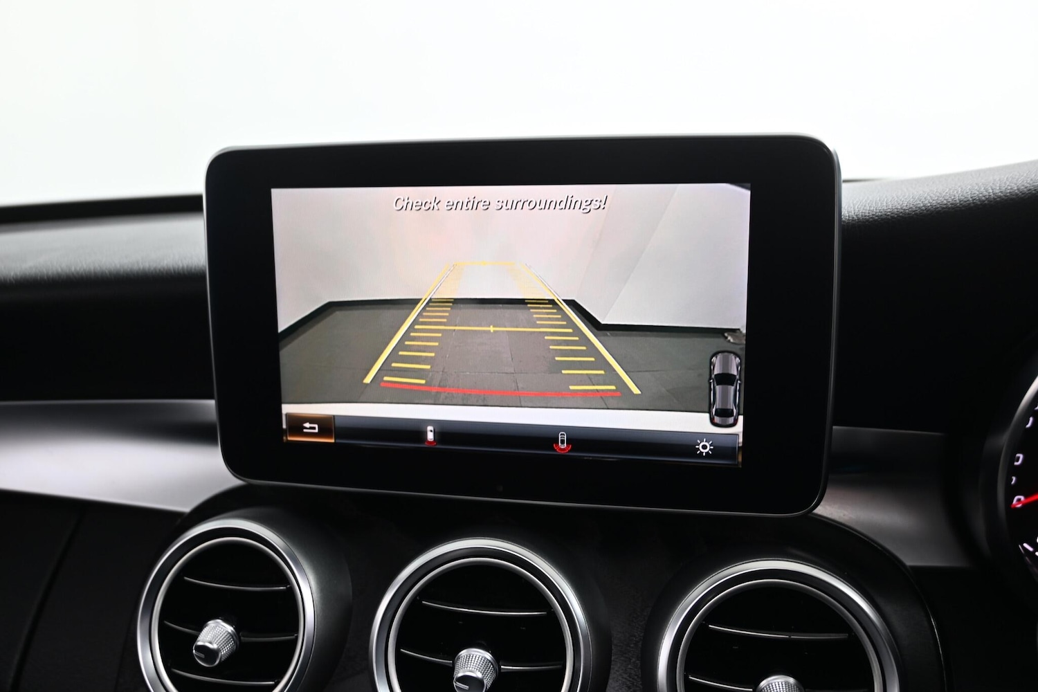 Used Mercedes-Benz C Class 2018 for sale - 76752840: Photo 11