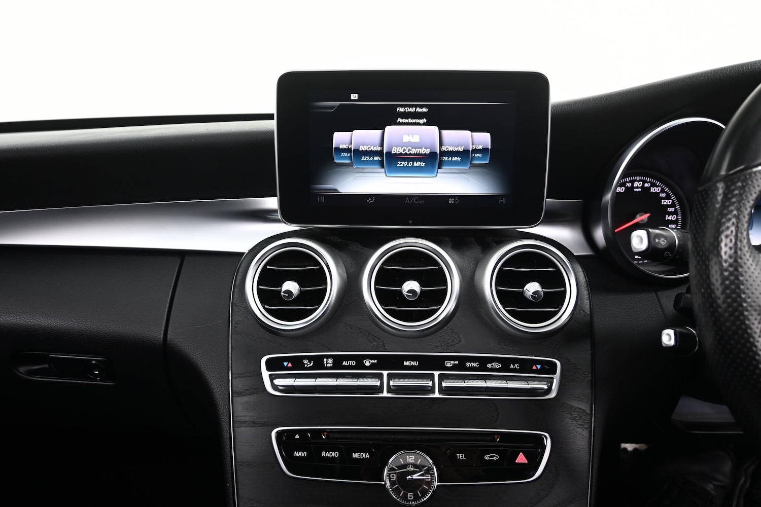 Used Mercedes-Benz C Class 2018 for sale - 76752840: Photo 14