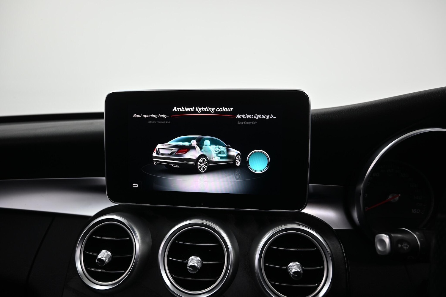 Used Mercedes-Benz C Class 2018 for sale - 76752840: Photo 15