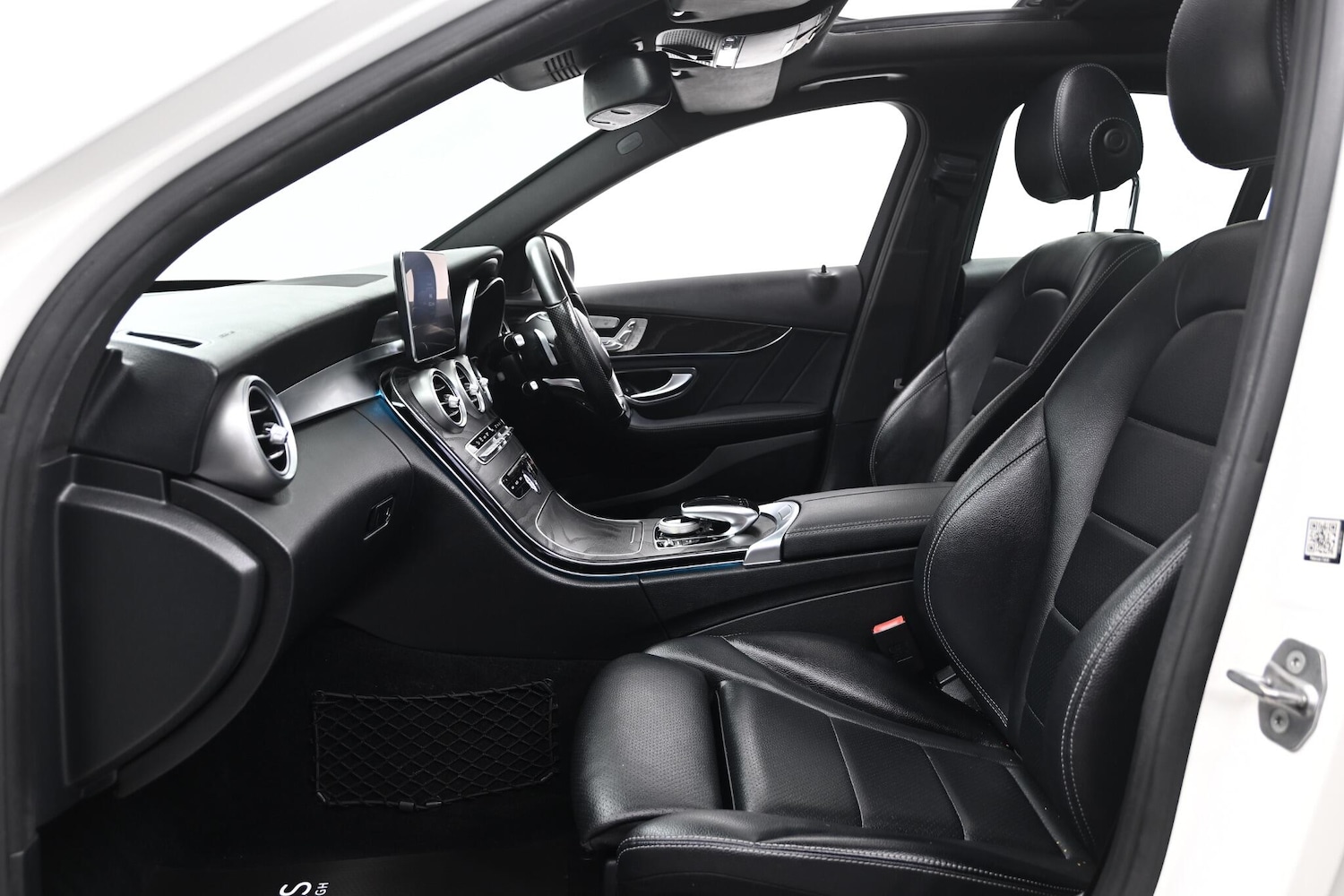 Used Mercedes-Benz C Class 2018 for sale - 76752840: Photo 24