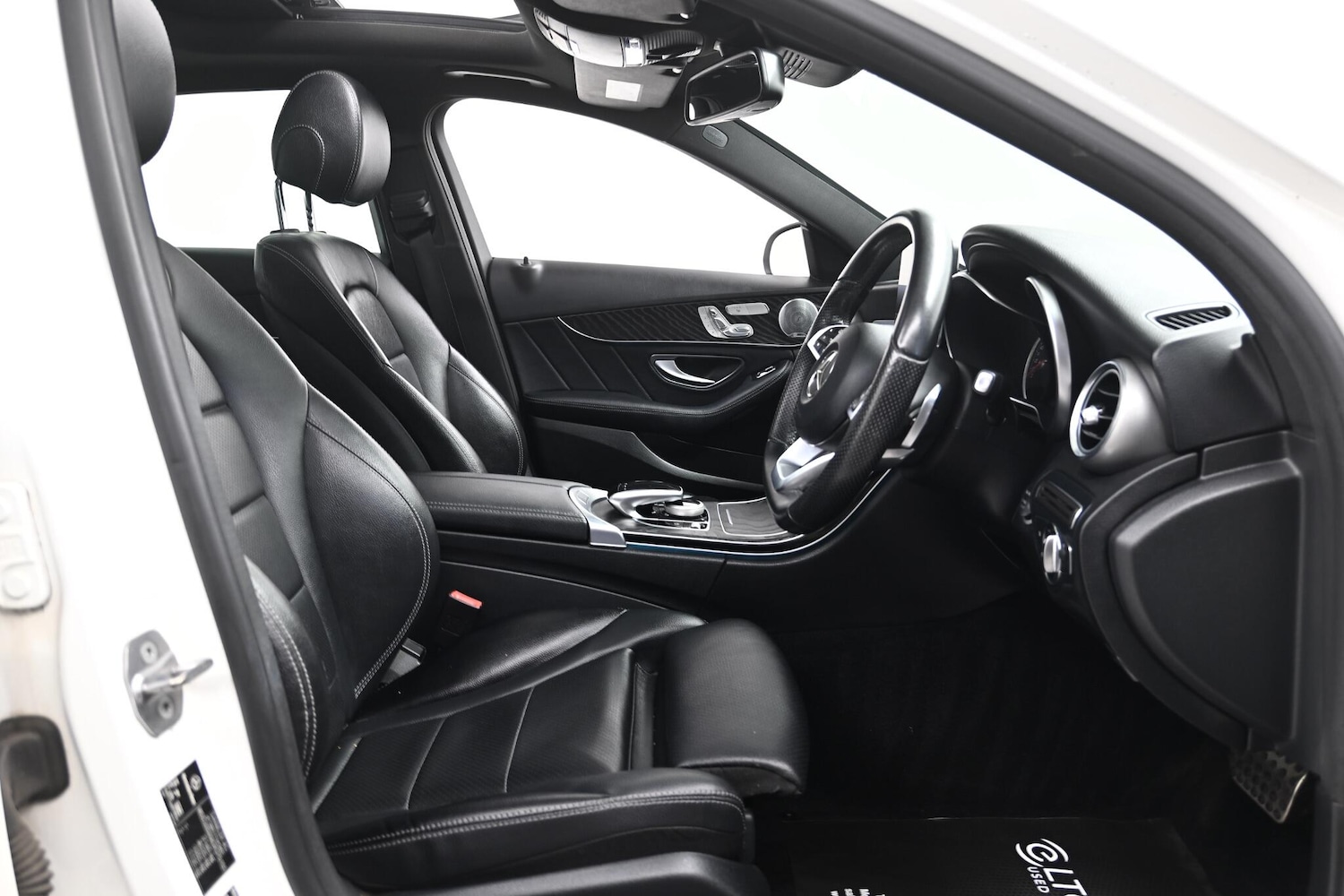 Used Mercedes-Benz C Class 2018 for sale - 76752840: Photo 25