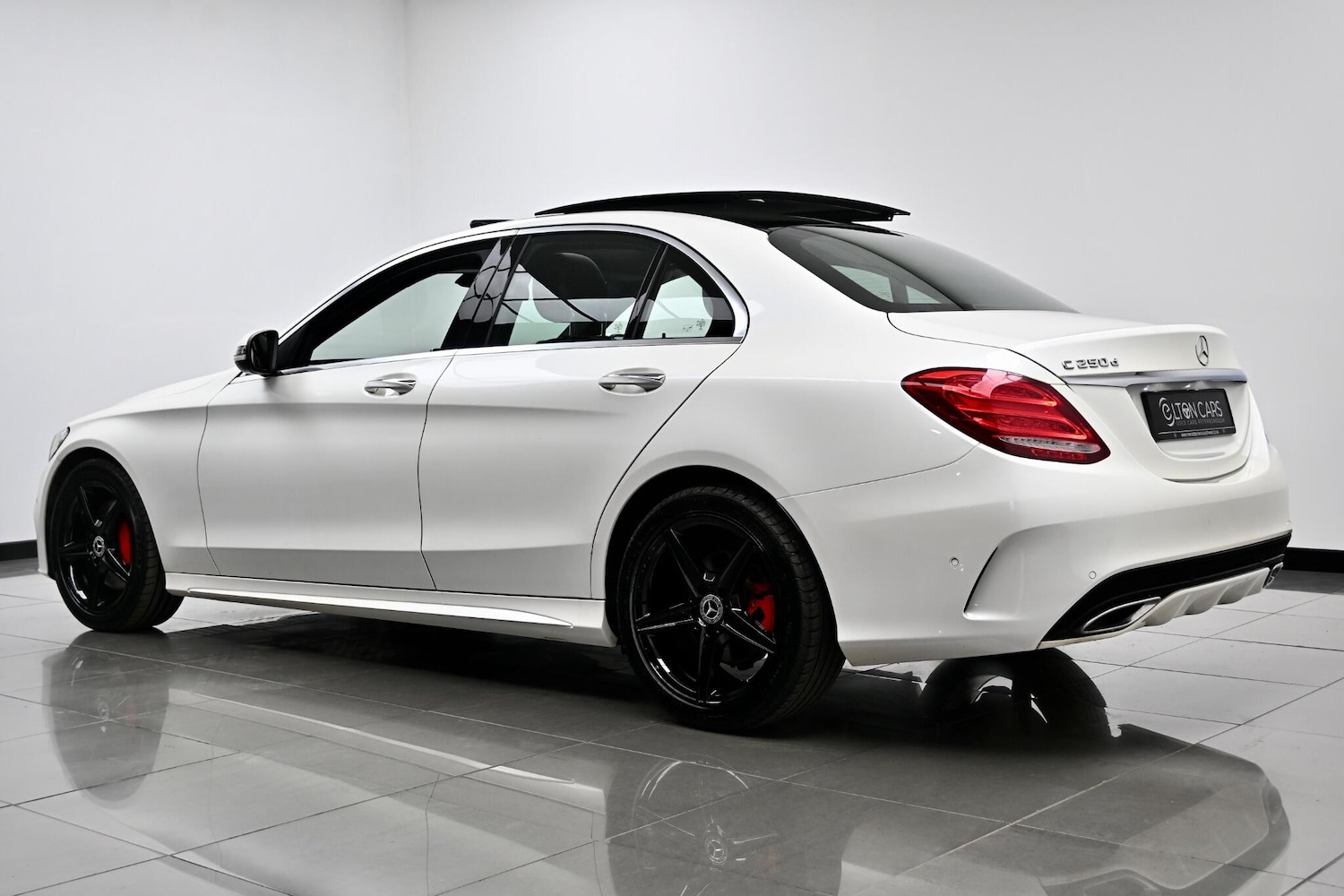 Used Mercedes-Benz C Class 2018 for sale - 76752840: Photo 32