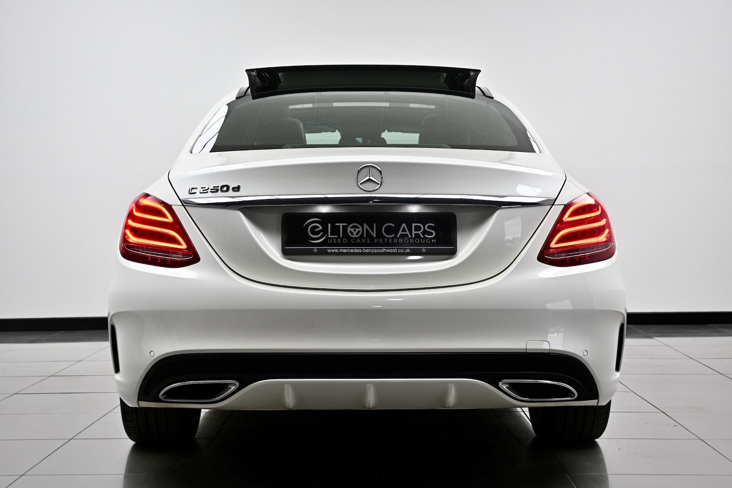 Used Mercedes-Benz C Class 2018 for sale - 76752840: Photo 8