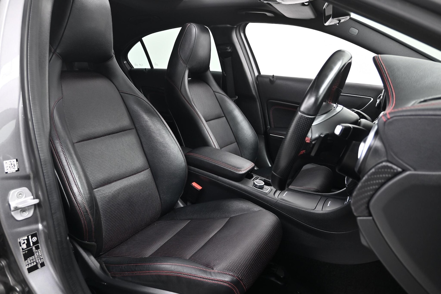 Used Mercedes-Benz A-Class 2015 for sale - 76424003: Photo 11