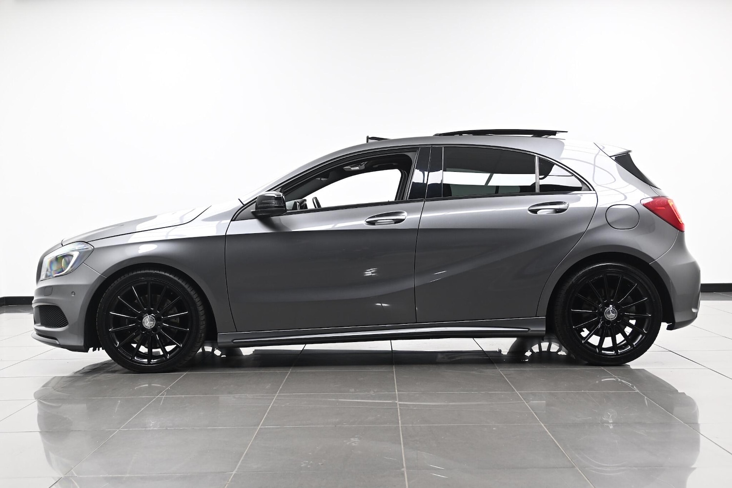 Used Mercedes-Benz A-Class 2015 for sale - 76424003: Photo 7