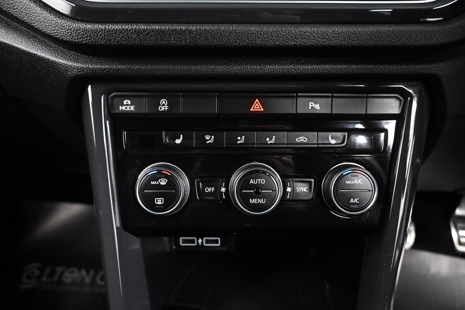 Used Volkswagen T-Roc for sale - 78214237: Photo 19