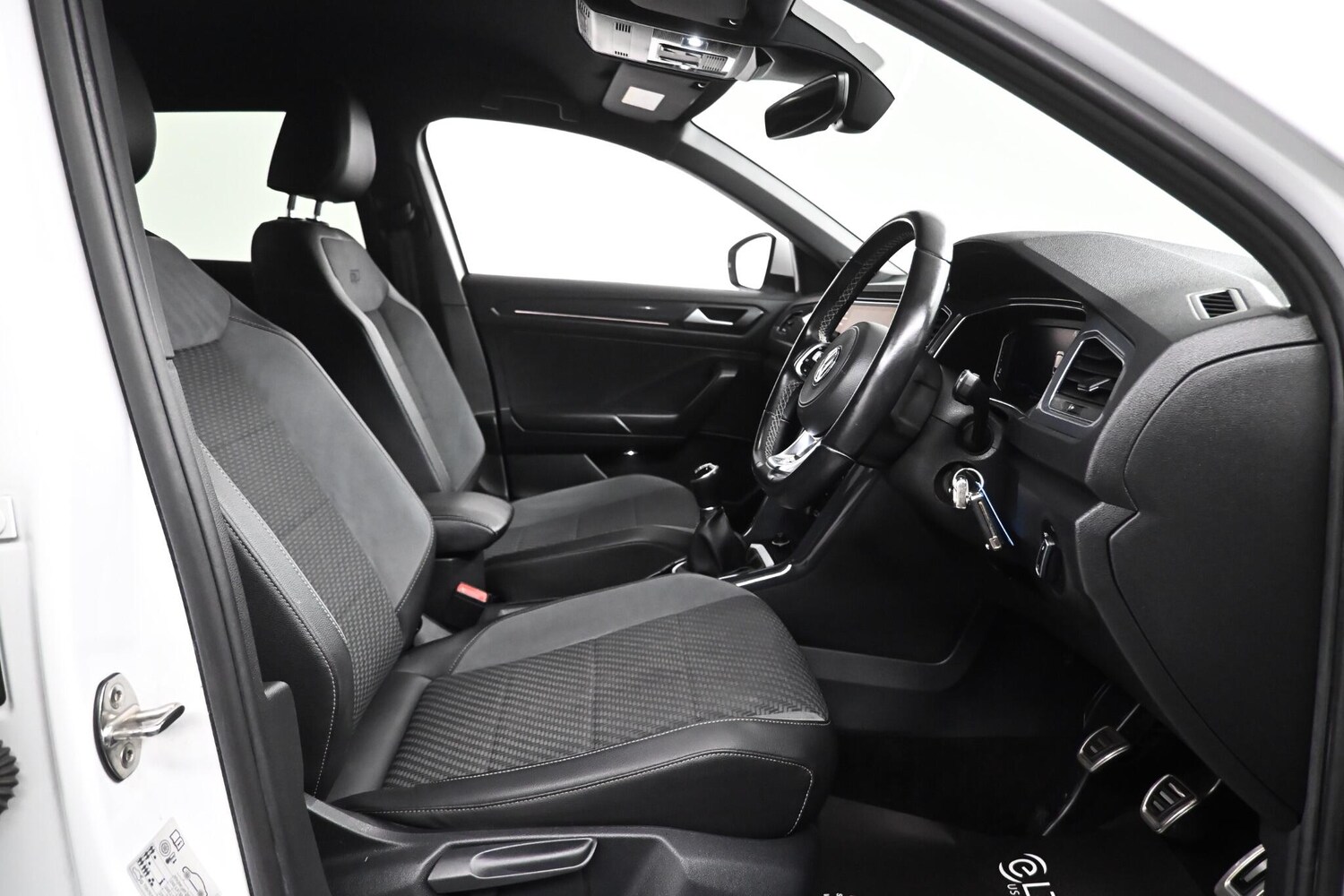 Used Volkswagen T-Roc for sale - 78214237: Photo 24