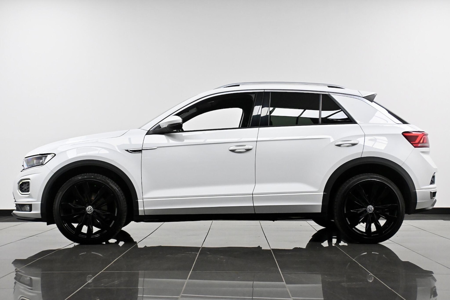 Used Volkswagen T-Roc for sale - 78214237: Photo 6