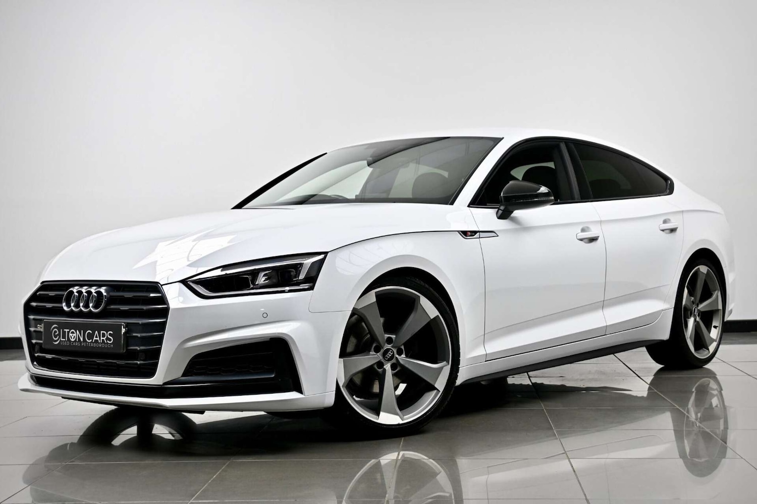 Used Audi A5 2019 for sale - 77729079: Photo 2