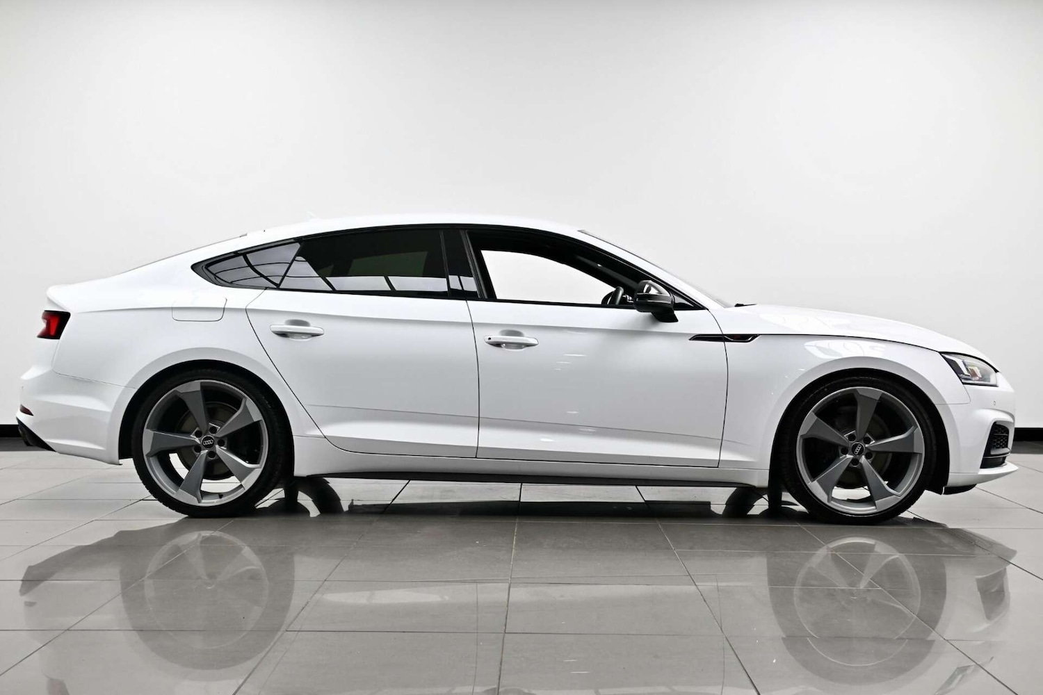 Used Audi A5 2019 for sale - 77729079: Photo 4