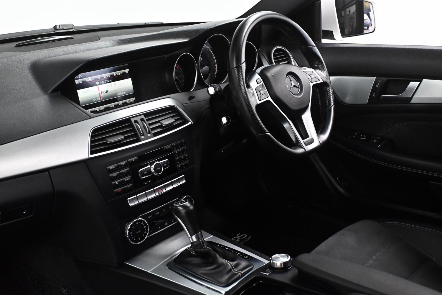 Used Mercedes-Benz C Class 2015 for sale - 76561675: Photo 25