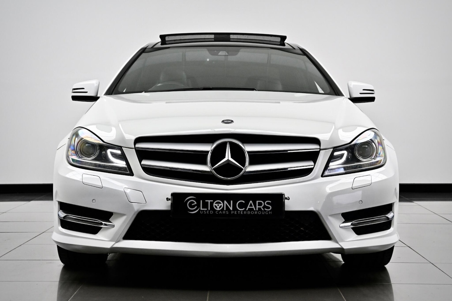 Used Mercedes-Benz C Class 2015 for sale - 76561675: Photo 3