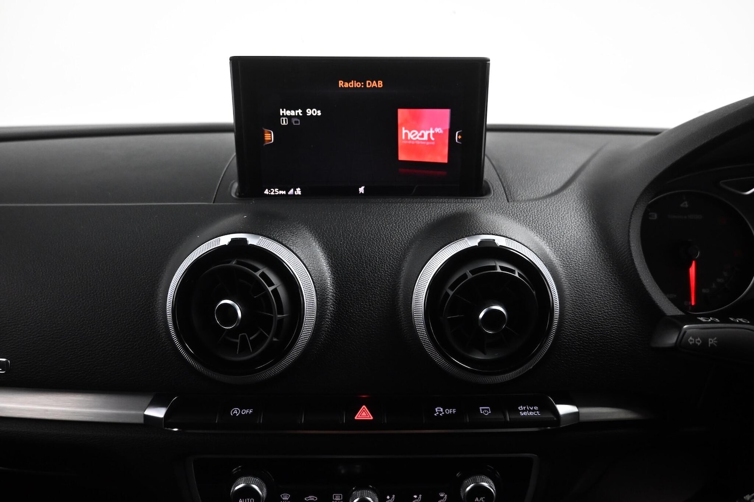 Used Audi A3 2018 for sale - 76457473: Photo 14