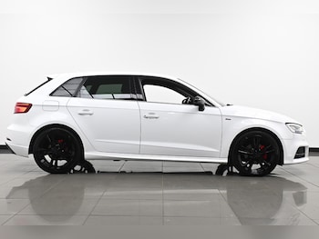 Used Audi A3 2018 for sale - 76457473: Photo