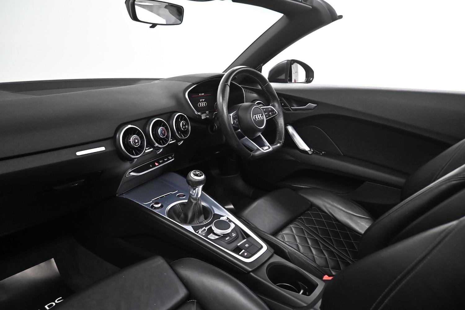 Used Audi TT 2017 for sale - 77387339: Photo 33