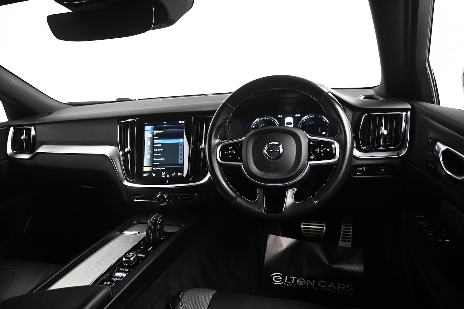 Used Volvo V60 2021 for sale - 76512361: Photo 12