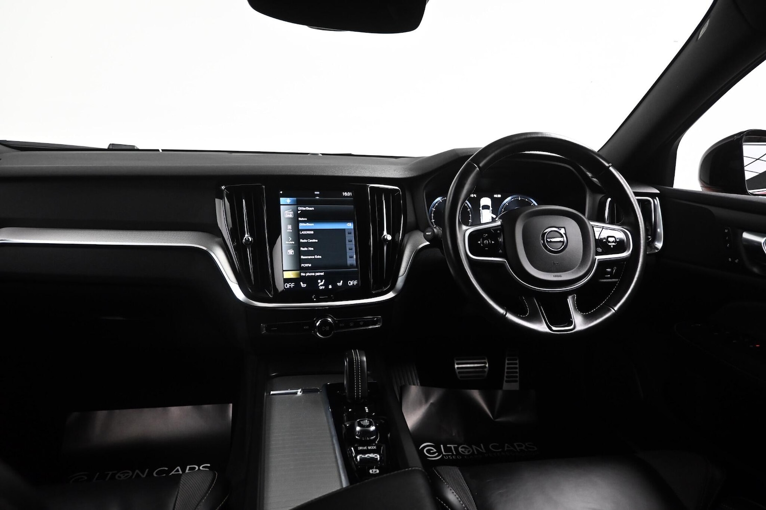 Used Volvo V60 2021 for sale - 76512361: Photo 17